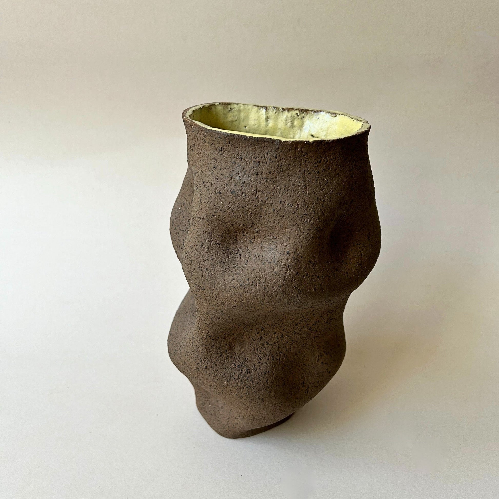 Coiled Vase Brown S - Jana Marlene Lippert - Keracult