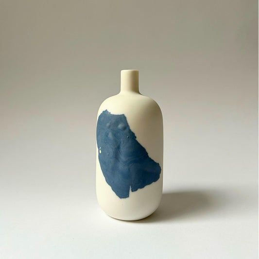 Porzellan-Flaschenvase 1 - Jana Marlene Lippert - Keracult