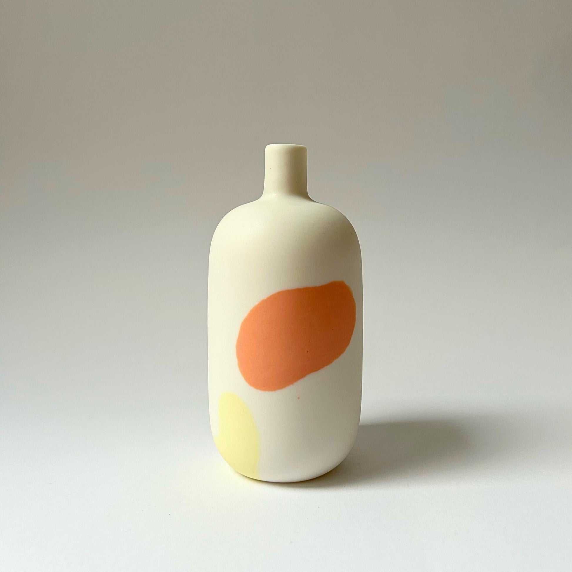 Porzellan-Flaschenvase 2 - Jana Marlene Lippert - Keracult