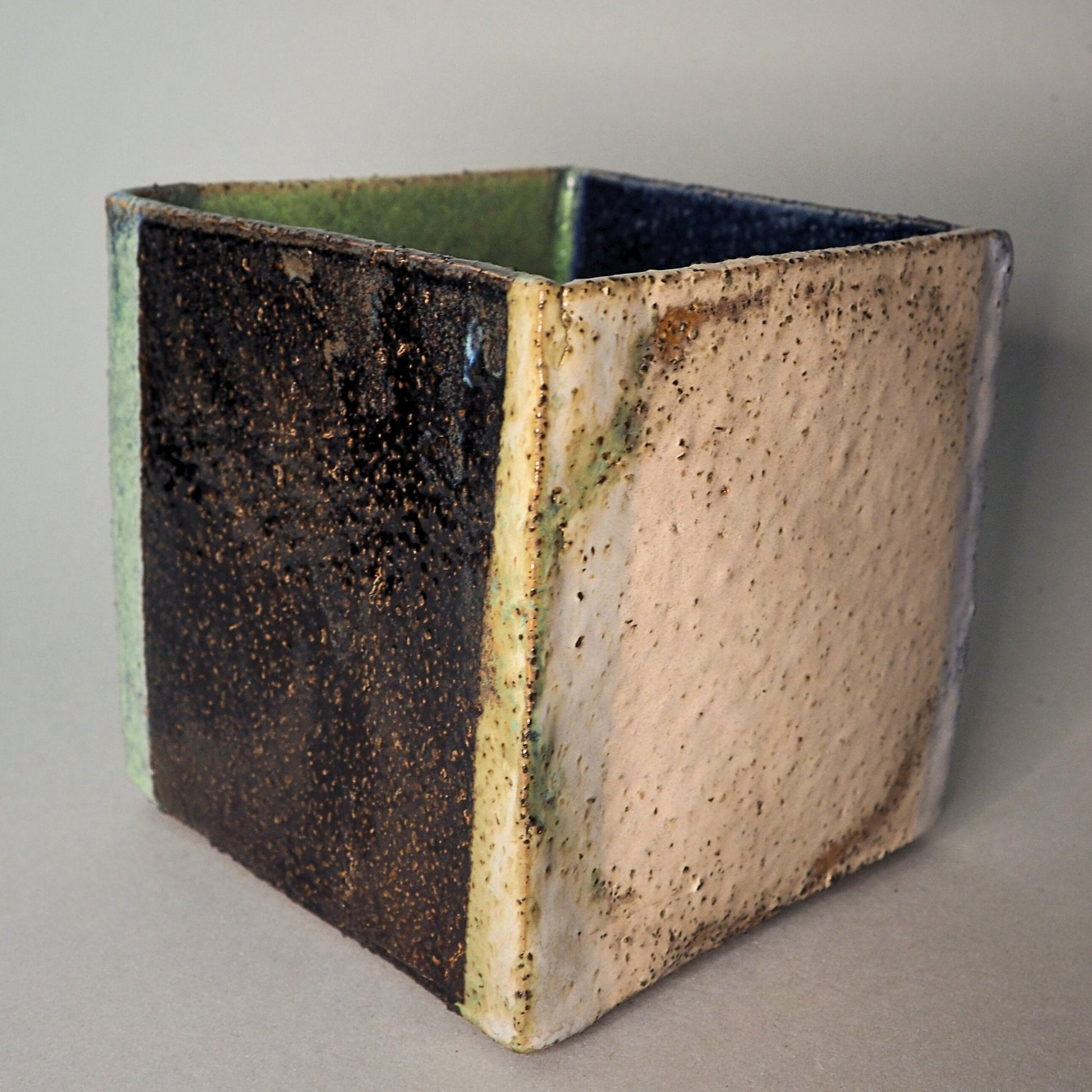 The Cube vase - Philippine Potier - Keracult