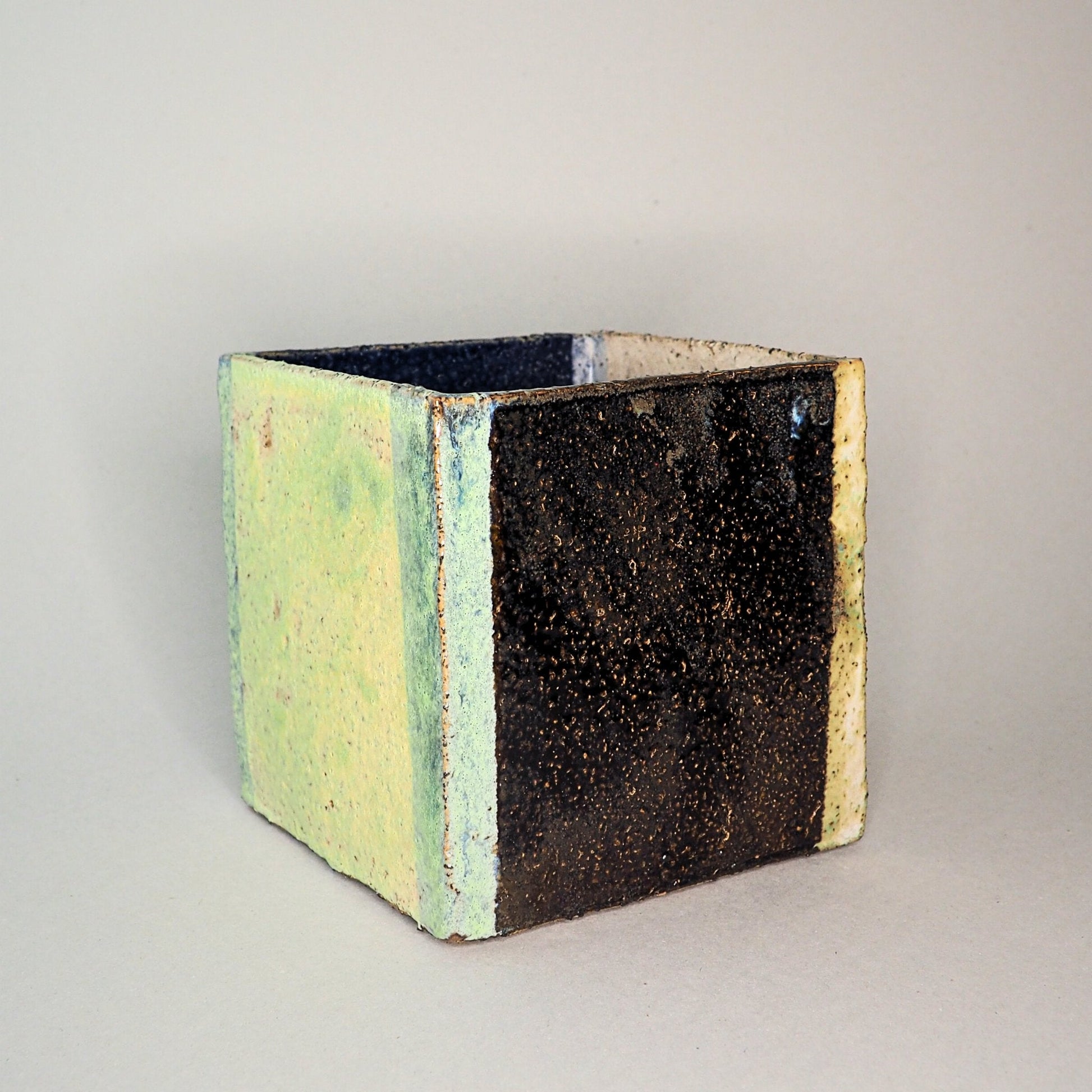 The Cube vase - Philippine Potier - Keracult