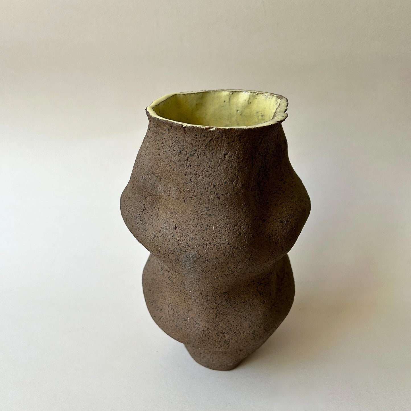 Coiled Vase Brown S - Jana Marlene Lippert - Keracult